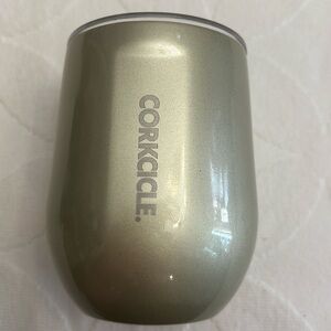 CORKCICLE 12 oz insulated stemless wine glass.